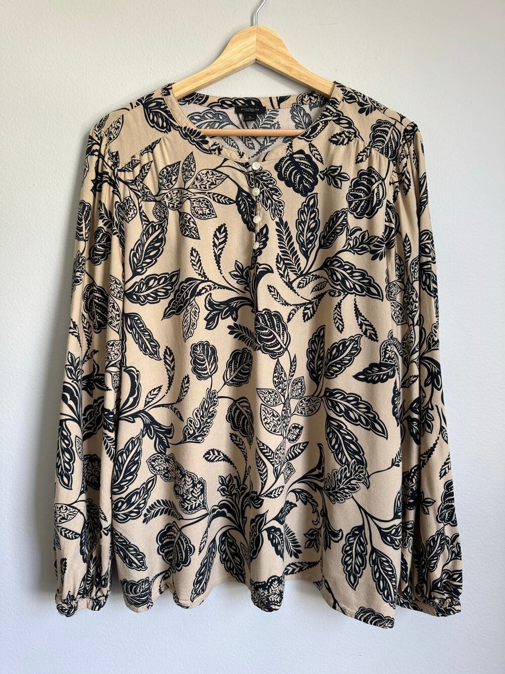 Ann Taylor Tan Black Linen Blouse Top Size XL Office Career Neutral Print